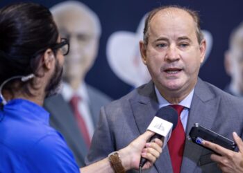 Dr Eugênio cita sensibilidade da primeira-dama Virginia Mendes, do governador e do vice-governador ao priorizarem cirurgias bariátricas no Araguaia.