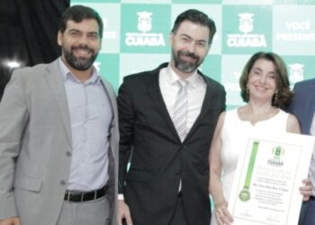 Mãe e 2 filhos estão no centro de esquema milionário no TJ