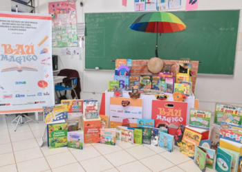 Projeto “Baú Mágico” leva incentivo à leitura para mais de 4.600 crianças | Especial Publicitário – Grupo Komedi