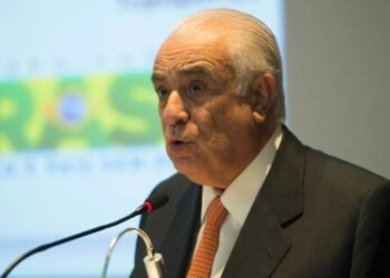 PL expulsa deputado que elogiou Moraes e criticou Trump | FOLHAMAX