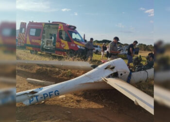 Avião cai e se parte ao meio, mas piloto sobrevive de forma milagrosa | RDNEWS
