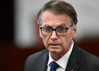 Bolsonaro contesta delao de Cid e pede ao STF para ser absolvido | FOLHAMAX