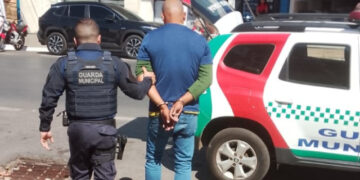 Homem é preso suspeito de se masturbar em banheiro de sorveteria em VG | RDNEWS