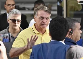 PGR defende reforço de policiamento perto da casa de Bolsonaro