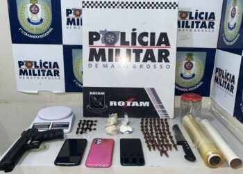PM prende dupla por tráfico de drogas e apreende 62 porções de entorpecentes em Cuiabá