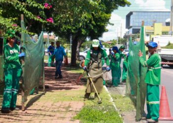 Mutirão de limpeza, manutenção e melhorias contempla mais de 20 bairros