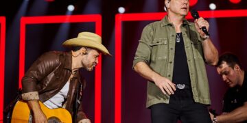 João Bosco e Vinícius agitam Barretos com hits nostálgicos