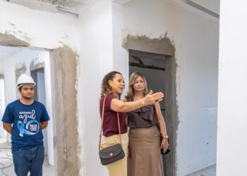 Secretária de Saúde acompanha obras em unidades da capital e anuncia avanços