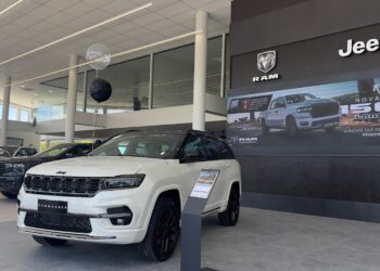 Jeep e RAM Nossaterra inauguram showroom moderno em Maceió