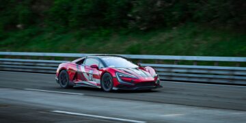 elétrico beira 500 km/h e bate recorde de velocidade; VÍDEO