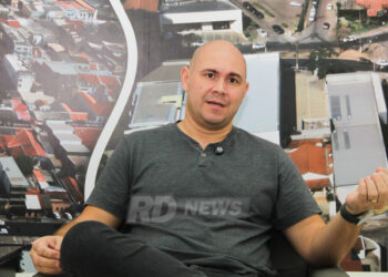 Abílio propõe privatizar gestão das escolas municipais em audiência | RDNEWS