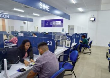 Sine estadual tem 2,4 mil vagas de trabalho | FOLHAMAX