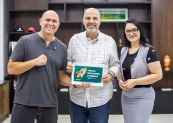 Abilio cita melhoria em índices e anuncia prêmios de R$ 10 mil e bônus salarial | RDNEWS