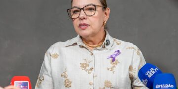 Presidente cogita comissão contra vereadores acusados de propina