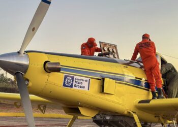 Prefeitura de Barra do Garças em parceria com Corpo de Bombeiros mobiliza duas aeronaves no combate às queimadas no Parque Estadual da Serra Azul