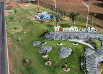 Prefeitura de General Carneiro garante salários em dia, antecipados e aposta no comércio local