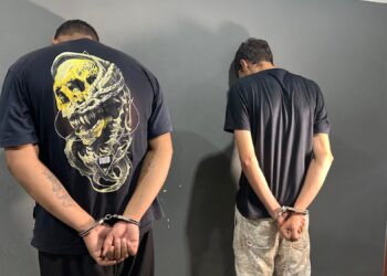 Dois jovens são presos com drogas no bairro São Matheus em Várzea Grande