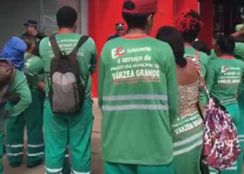 Demissões sem pagamento geram protesto de funcionários da Eletroconstro na Câmara de Várzea Grande