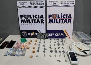 Operação Tolerância Zero apreende drogas em bar no bairro 24 de Dezembro em Várzea Grande