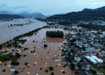 Quase 2 mil áreas de risco mapeadas; 564 mil pessoas em perigo