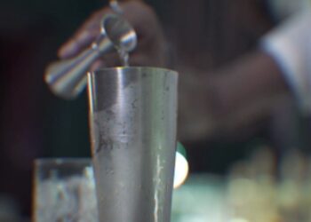 Metanol no DF: com alta de Hungria e 2º caso suspeito na UTI, entenda o que ainda falta saber