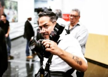 Justia impe tornozeleira a fotgrafo agressor de ex-mulher | FOLHAMAX