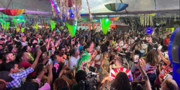 Evento celebra samba na Praça 8 de abril com música e comida de boteco | RDNEWS