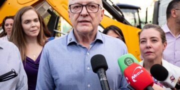 Pivetta garante entrega do BRT até abril e avalia bonde digital