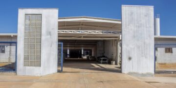 Reconstrução da Escola Dom José Selva avança para fase de acabamentos em Barra do Garças.