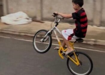 SCHOOL AND FRIENDS MOURN THE DEATH OF DAVI, 10-YEAR-OLD BOY KILLED BY KITE STRING COATED WITH GLASS IN VÁRZEA GRANDE