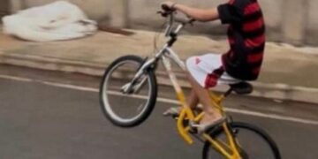 SCHOOL AND FRIENDS MOURN THE DEATH OF DAVI, 10-YEAR-OLD BOY KILLED BY KITE STRING COATED WITH GLASS IN VÁRZEA GRANDE