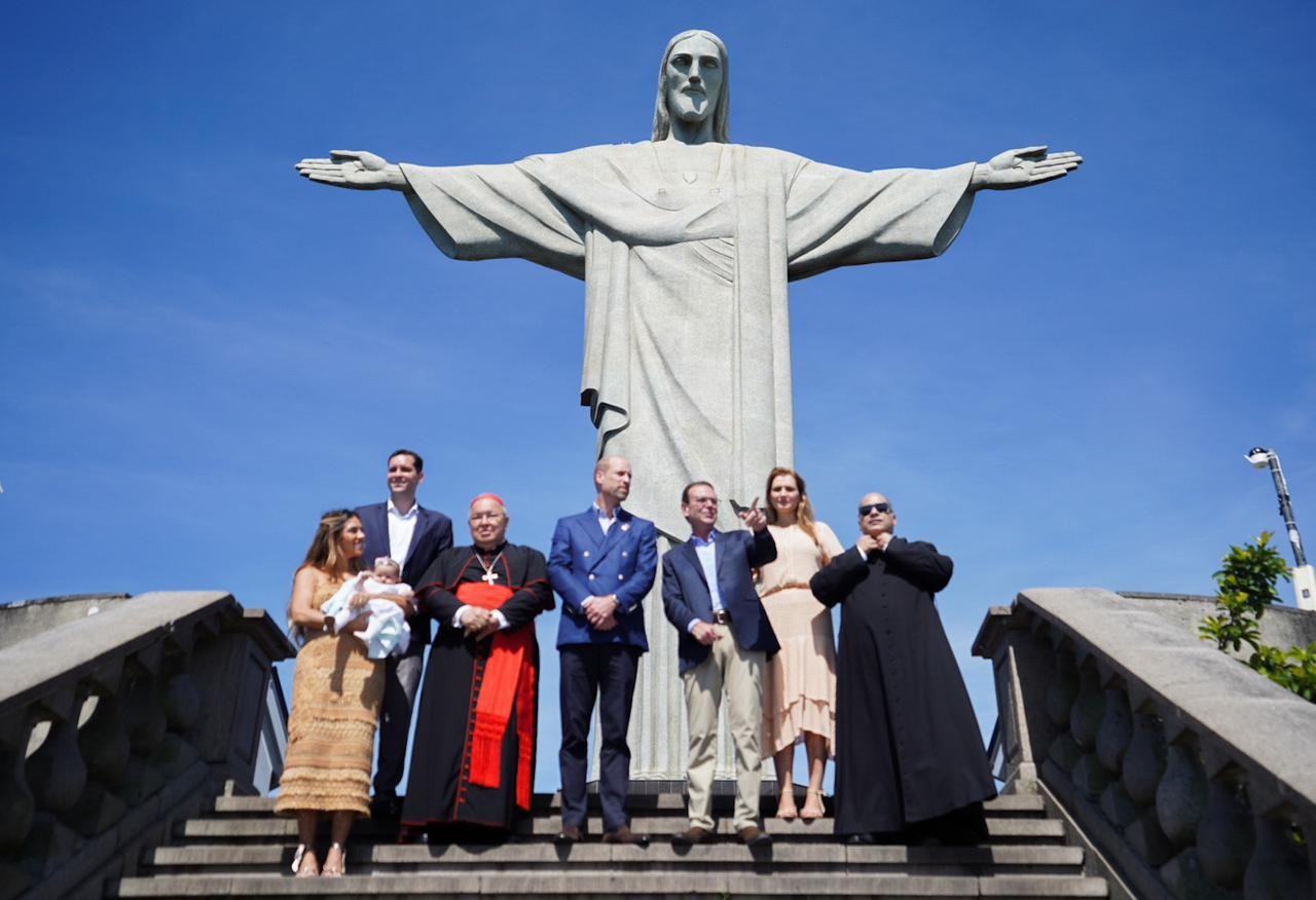 Príncipe William visita Cristo Redentor no Rio