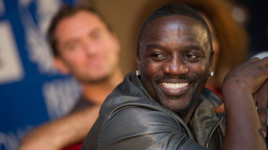 Akon é preso nos EUA por dirigir sem habilitação