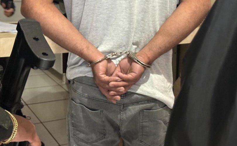 Homem preso por agredir namorada em MT | FOLHAMAX