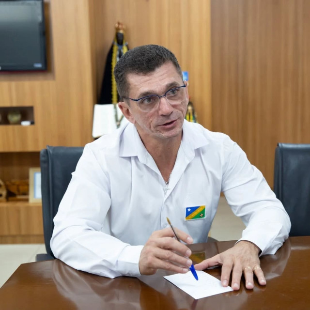 Prefeito de Guarantã celebra habilitação estadual de Centro de Tratamento Renal | RDNEWS