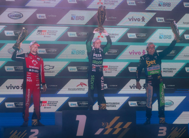 Ricardo Maurício brilha em Cuiabá e vence as duas provas da Stock Car | RDNEWS