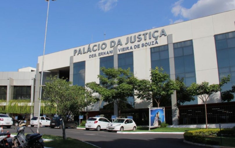Justia mantm dvida de R$ 354 mil de distribuidora mdica | FOLHAMAX