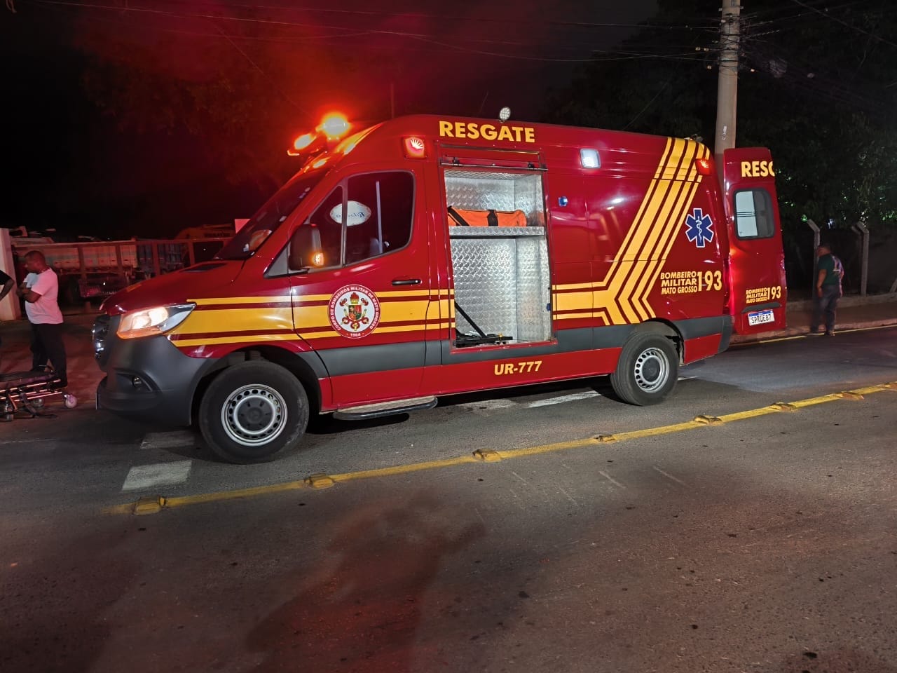 JOVEM DE 19 ANOS É SOCORRIDA APÓS TIRO NA CABEÇA EM CONDOMÍNIO DE VG