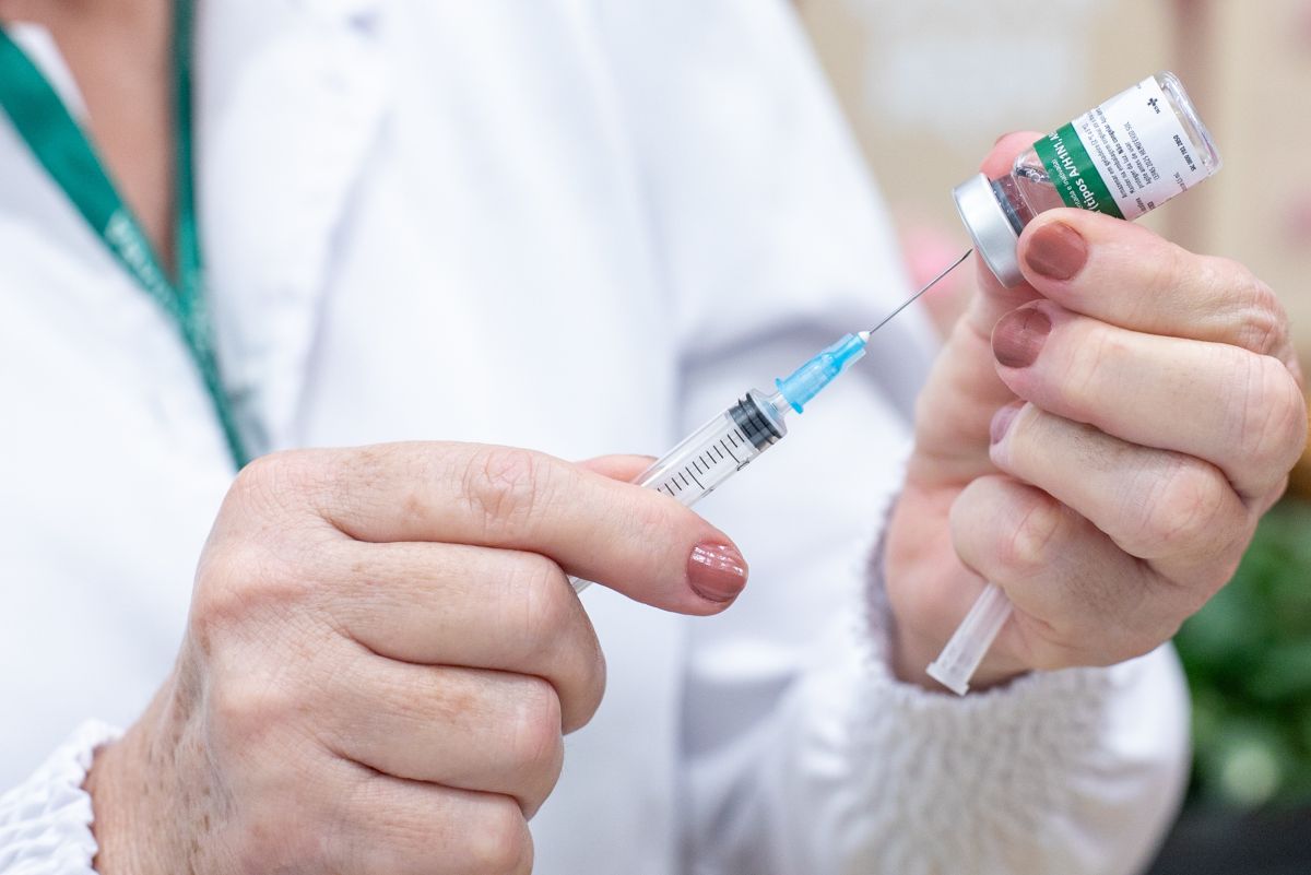 Cuiabá registra queda de 66% nos casos de Covid-19 e reforça importância da vacinação