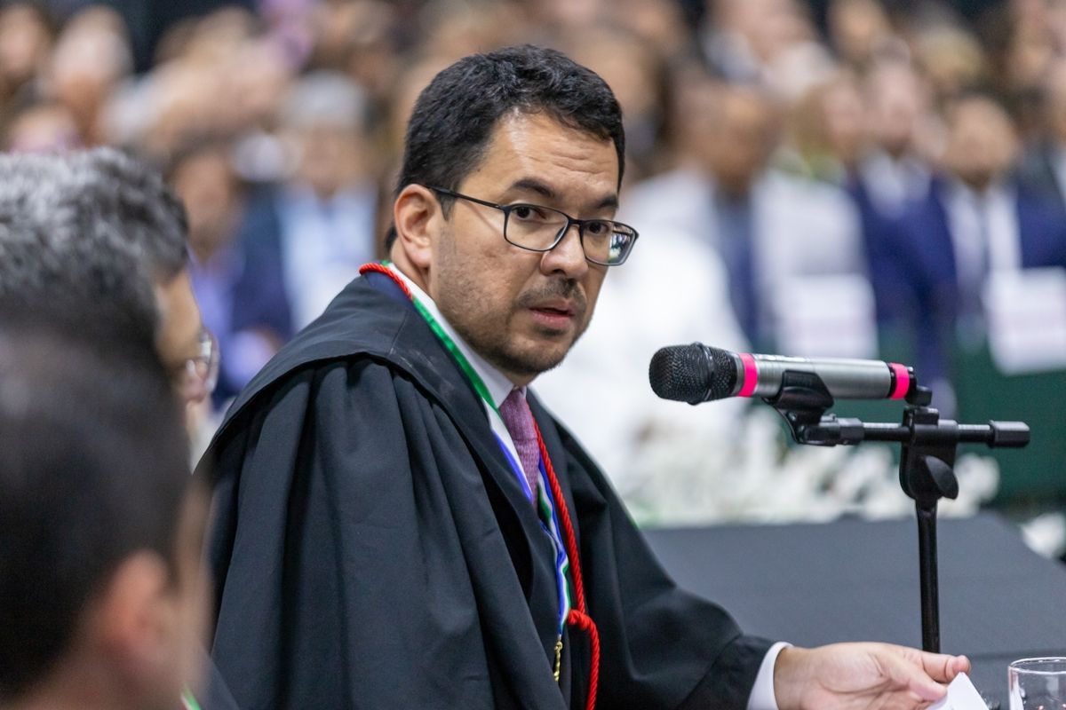 Ex-prefeito e empresário fazem acordo de R$ 100 mil para enterrar processo