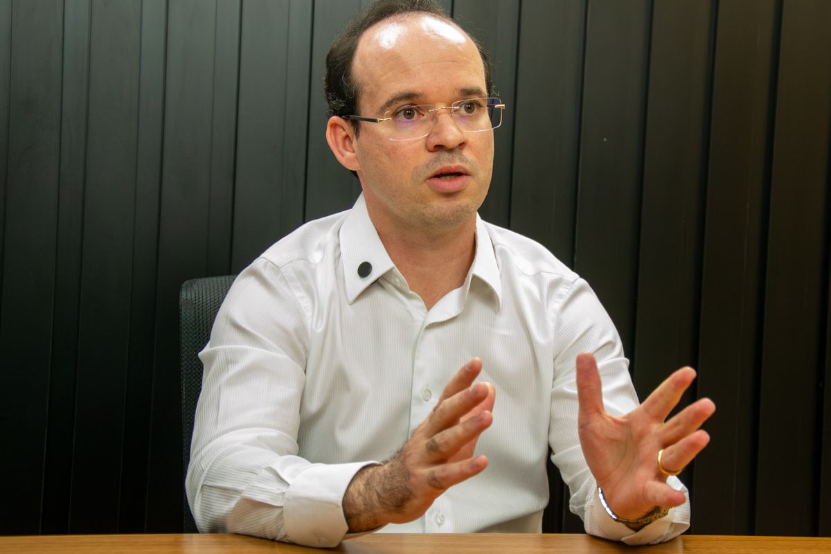 Urologista vê mudança de homens com exame: Relutância é menor