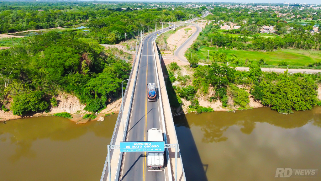 Matï¿½ria especial Parque Atalaia - ponte - rio