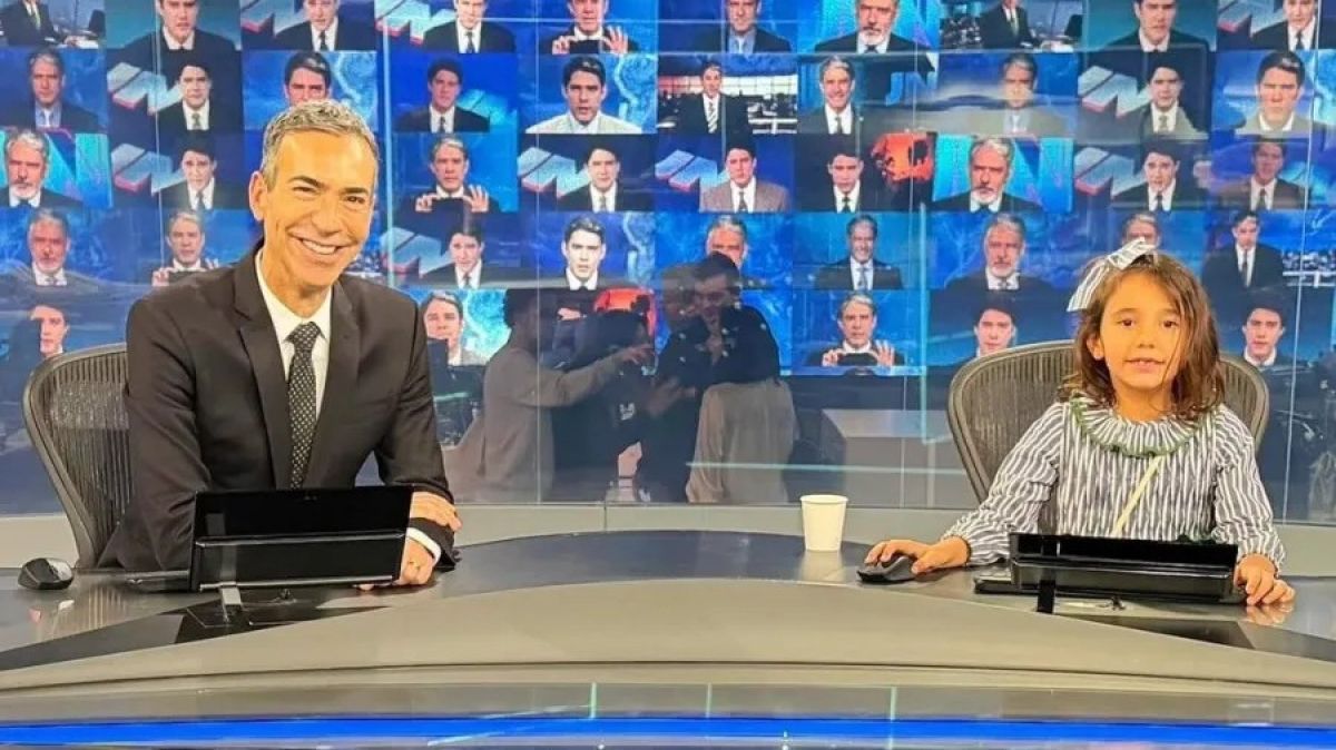 Tralli posa com filha: ‘Posso sentar na cadeira da tia?’