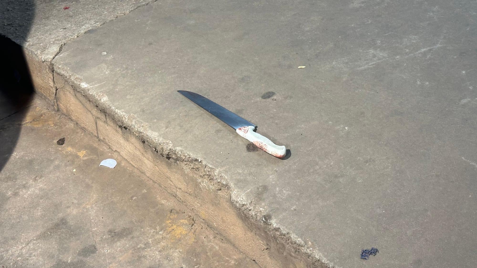 Homem morre esfaqueado após briga em bar no bairro 15 de Maio, em Várzea Grande