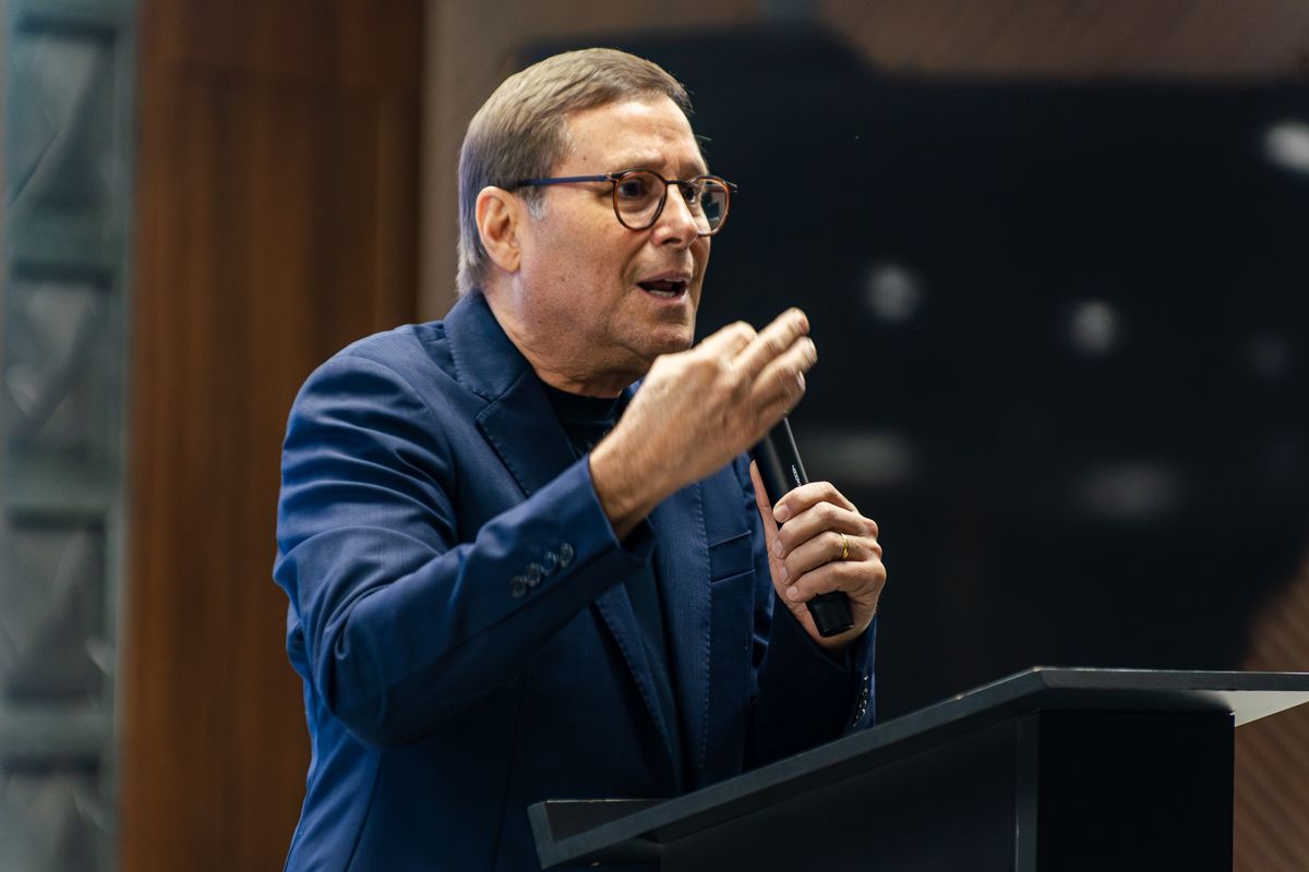 Disputa em casa; vídeo…