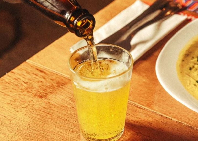 Quatro morrem aps consumirem bebida adulterada | FOLHAMAX