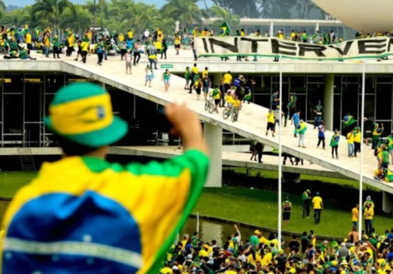 Justia da Argentina vai extraditar foragidos do 8 de janeiro | FOLHAMAX