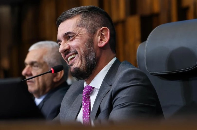 Moraes manda soltar presidente da Alerj e impõe cautelares | FOLHAMAX