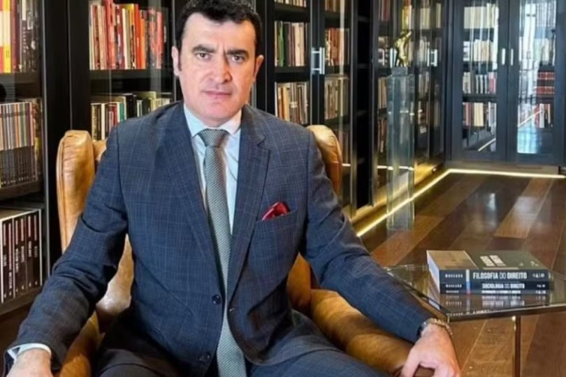 Faculdade de Direito da USP demite professor por assdio | FOLHAMAX