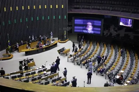 PL convoca reunião emergencial com Michelle após crise com filhos de Bolsonaro